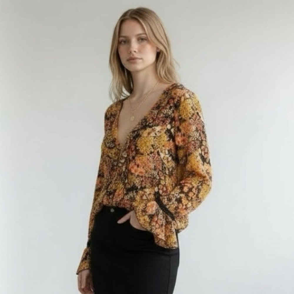 Intimately‎ By Free People Floral Ruffle V-Neck Bodysuit Black Lace Medium